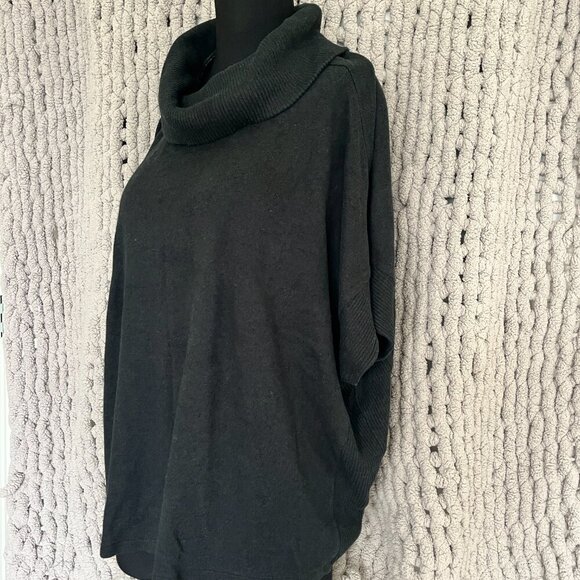 Banana Republic Factory Black Knit Poncho Size XS/S - Picture 9 of 15